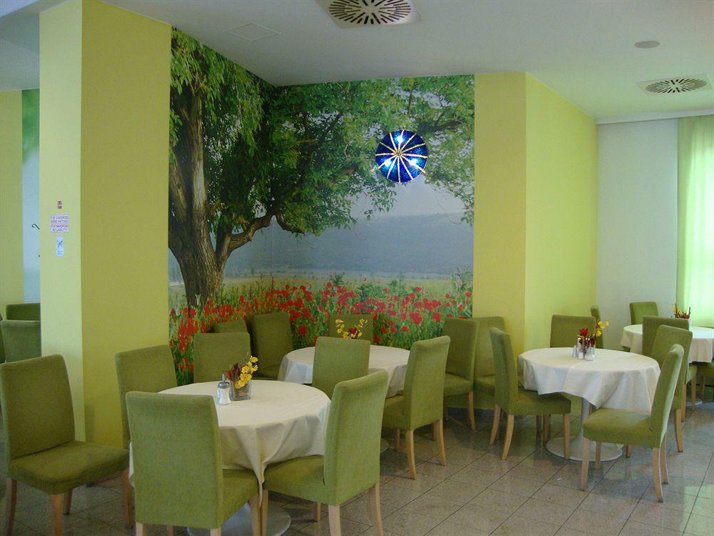 Lenas Donau Hotel Βιέννη Εξωτερικό φωτογραφία